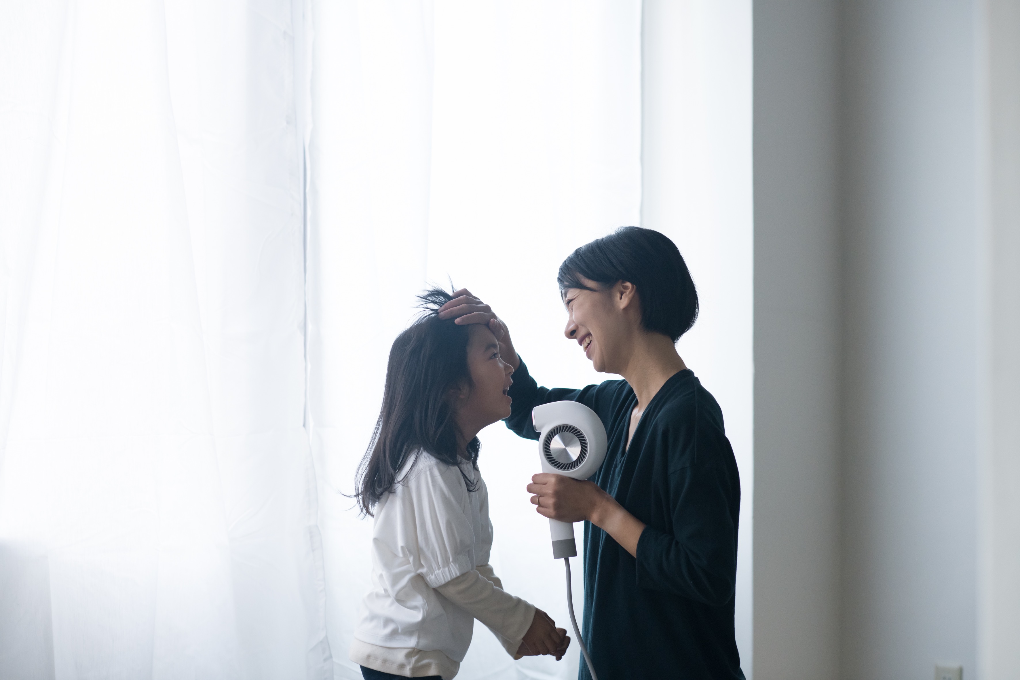 ヘアドライヤースタンド