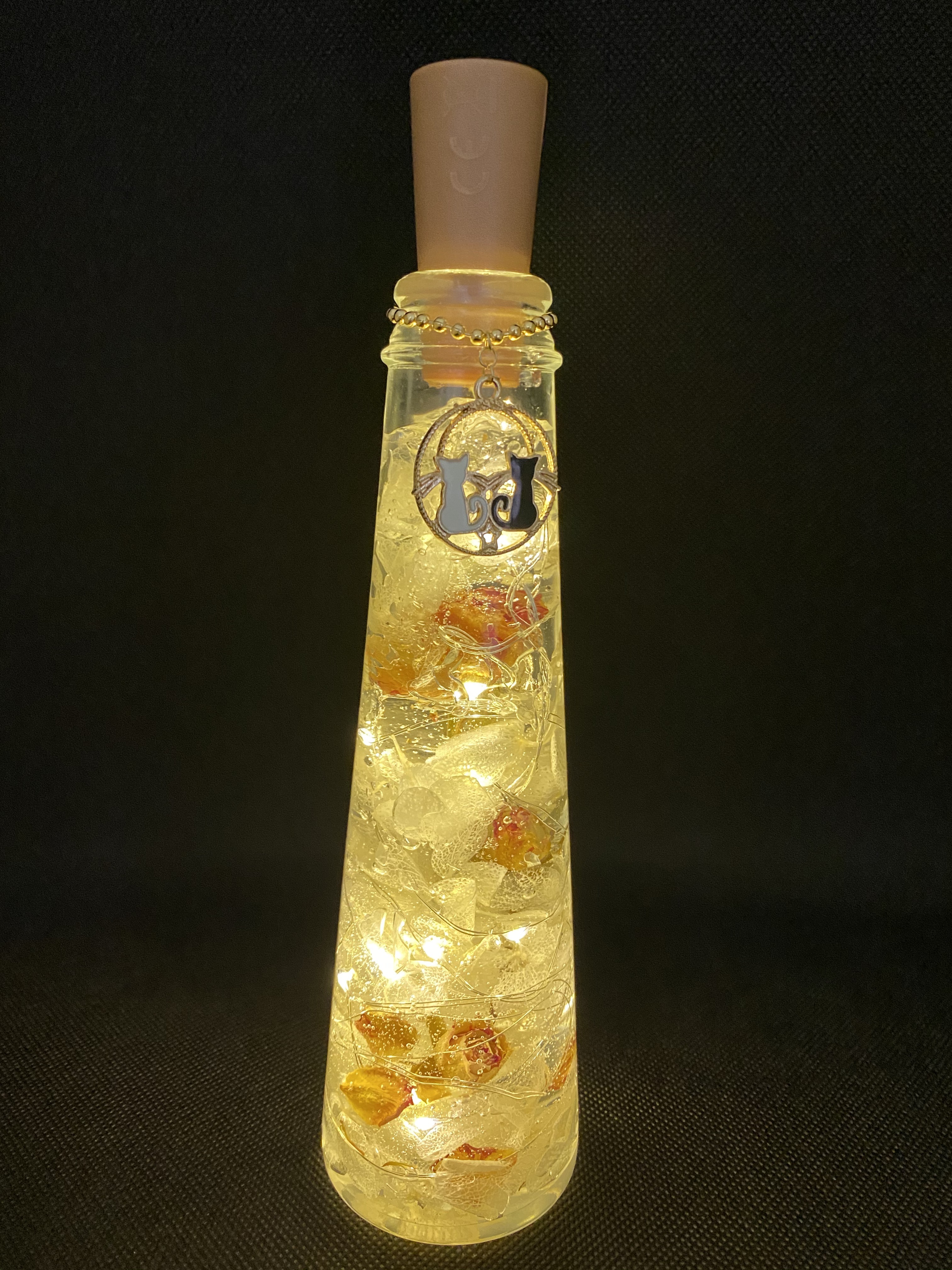 ハーバリウムジュエルライト 150ml 三角瓶 （黄色）