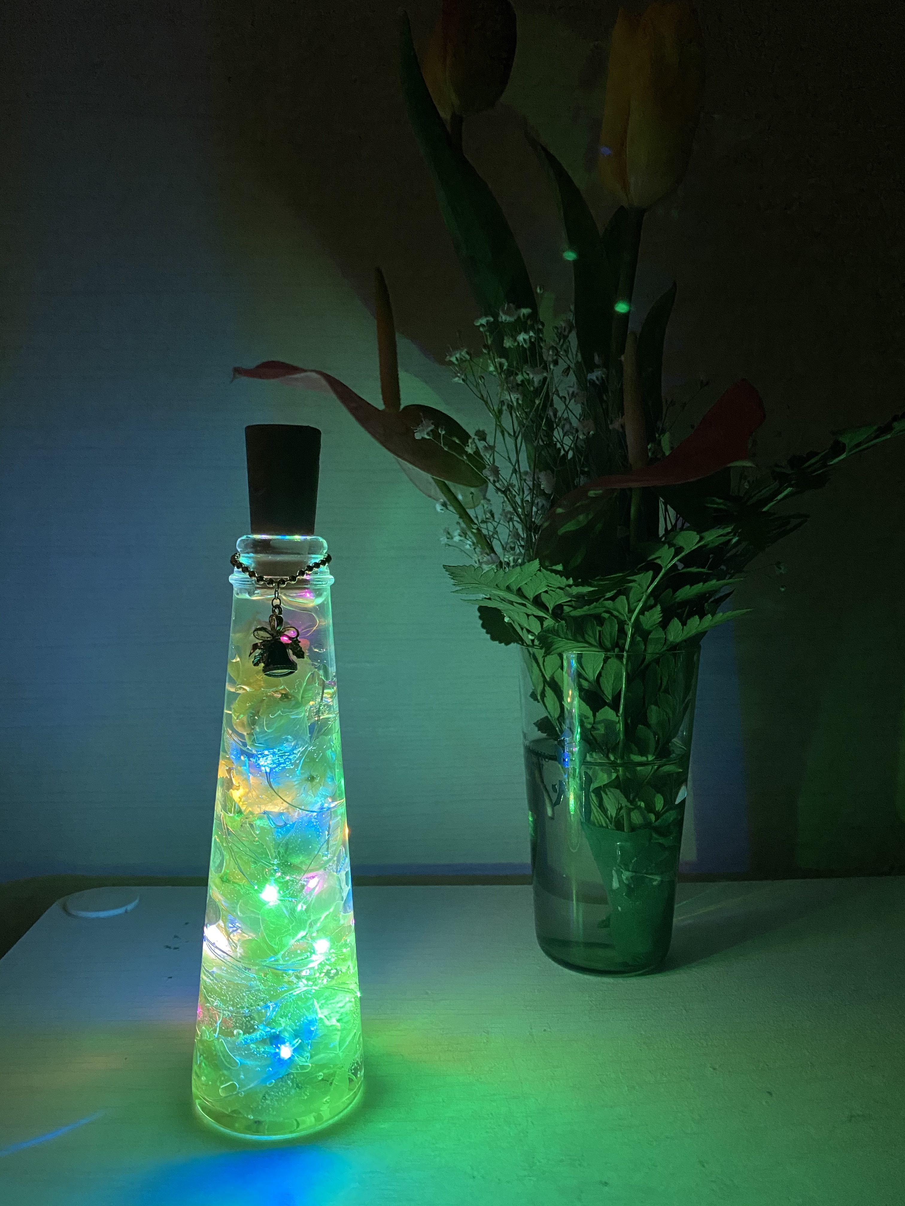 ハーバリウムジュエルライト 150ml 三角瓶 （黄色）